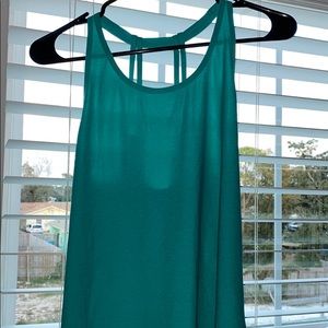 teal tank top